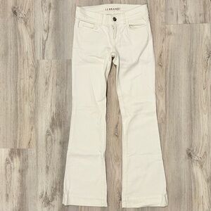 J Brand Petite Heartbreaker White Denim Low Rise Cotton Boot Cut Jeans Size 26”